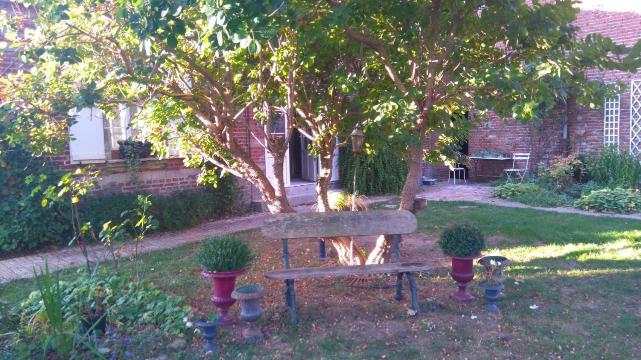 Le Jardin Des Ecureuils Ξενοδοχείο Demuin Εξωτερικό φωτογραφία