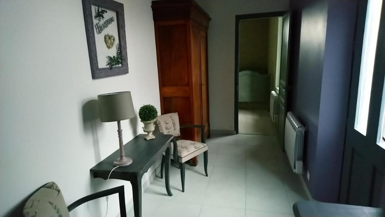 Le Jardin Des Ecureuils Ξενοδοχείο Demuin Εξωτερικό φωτογραφία